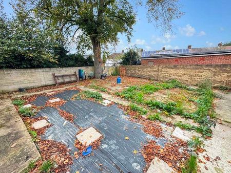 Waxlow Crescent, Southall, UB1 - Photo 3