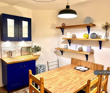 3 bedroom terraced house to rent - Photo 5