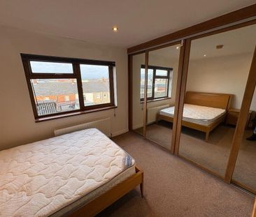 Apartment 2, 328A Beersbridge Road, Belfast, BT5 5DY - Photo 4