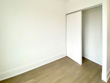 For Lease - 495 Logan Avenue Unit# 401, Toronto, Ontario - Photo 5