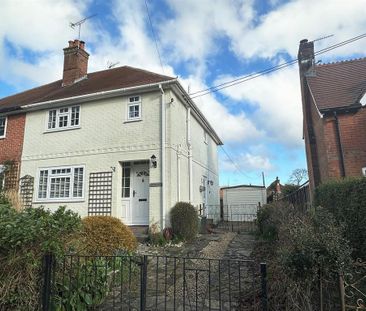 3 bedroom semi-detached house to rent - Photo 3