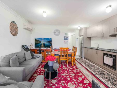 Well positioned granny flat....... - Photo 3