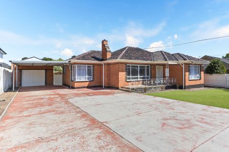 8 Carson Street, Mulgrave - Photo 2