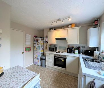 2 bedroom terraced house to rent - Photo 4