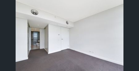 IMMACULATE 14TH FLOOR APARTMENT, BREATHTAKING HARBOUR CITY AND DISTRICT VIEWS, OVERSIZE 2 BED 2 BATH AND DOUBLE SECURITY PARKING - Photo 5