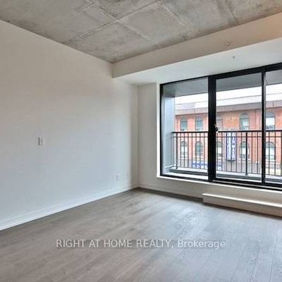 BOUTIQUE CONDO LOFTS 1 BED ON TRANSIT LINE - Photo 4