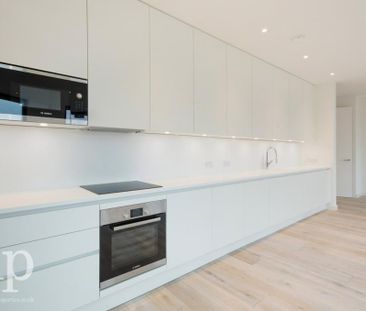 3 bedroom penthouse to rent - Photo 3