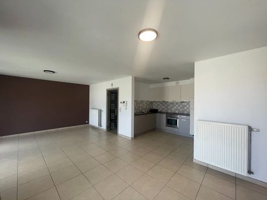 Appartement te huur - Photo 1