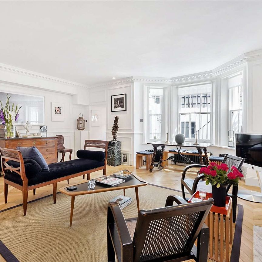 A fantastic one bedroom flat with private patio - Photo 1