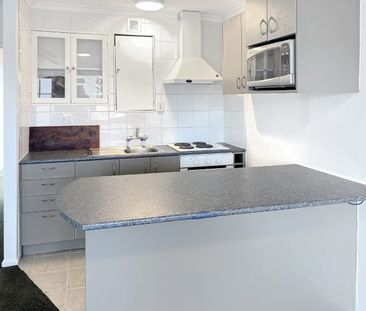 Apartment Living - Photo 3