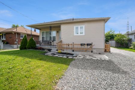 For Lease - 16 GOLDEN Boulevard Unit# Main, Welland, Ontario - Photo 5