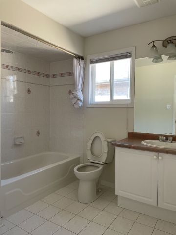 For Lease - 123 Foxfield Crescent, Vaughan, Ontario - Photo 4