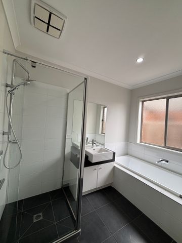 High-End Rental Opportunity: Feature Executive Home - Photo 2