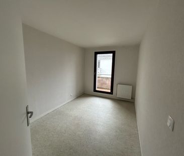 Location Appartement 3 pièces 77 m² La Châtre - Photo 3