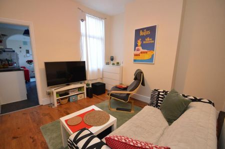 2 bedroom terraced house to rent - Photo 3
