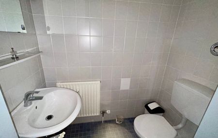 Kurzfristig beziehbar! Nur 200 m zum Bahnhof! - Foto 2