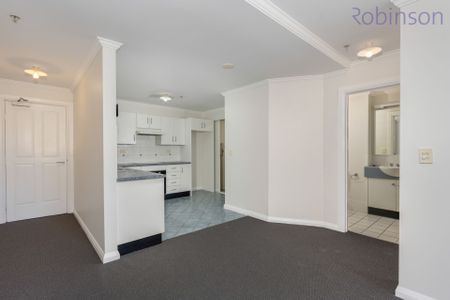Contemporary one bedroom apartment located on 2nd floor of 'Essington Apartments' - Photo 5