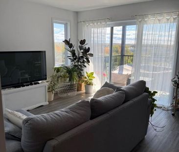 Superbe logement 3 1/2 + bureau à St-Nicolas, 1ier étage, climatisé... - Photo 1