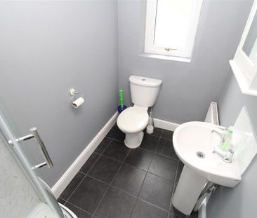 4 bedroom house to rent - Photo 2