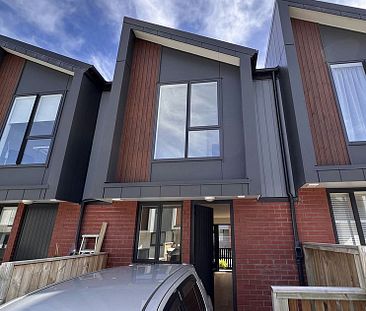 Brand new Modern 2BR Townhouse in Wiri! - Photo 1