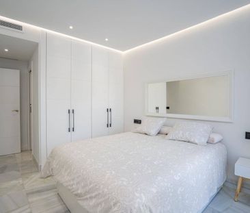 2 room luxury Flat for rent in Fuengirola, Andalusia - Photo 3