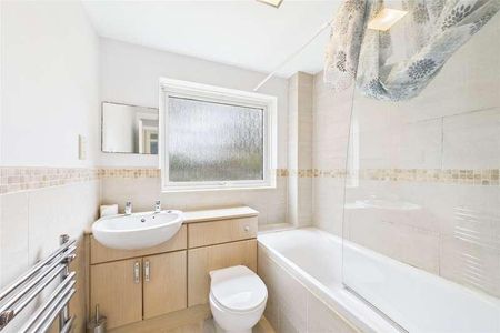 Fernley Court, Maidenhead, Berkshire, SL6 - Photo 5