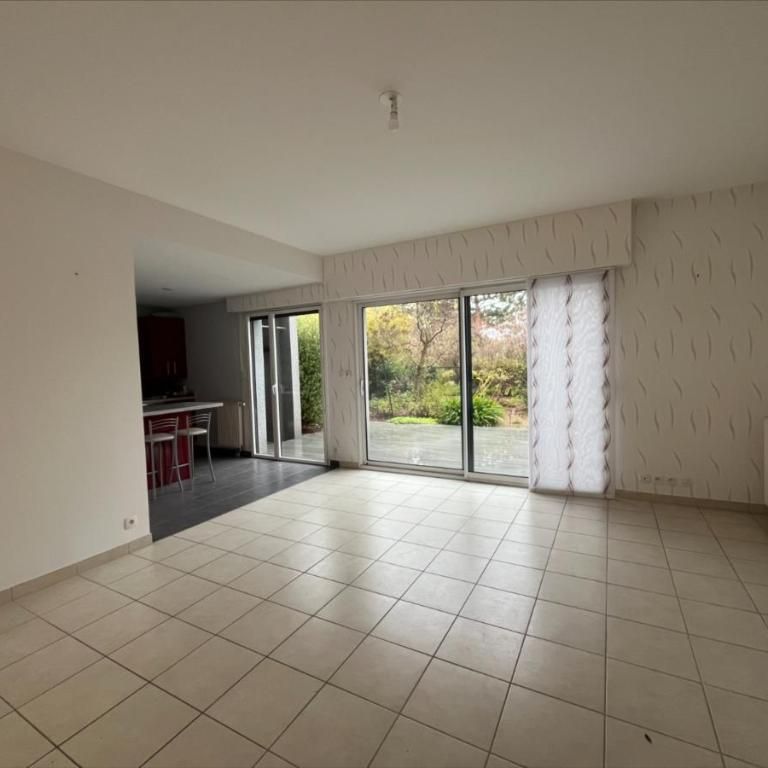 APPARTEMENT T4 AVEC TERRASSE LE RHEU - Photo 1