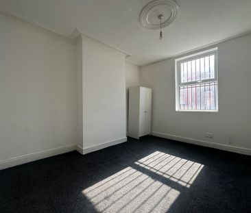 4 Bed Terraced House, Lambton View, LS8 - Photo 4