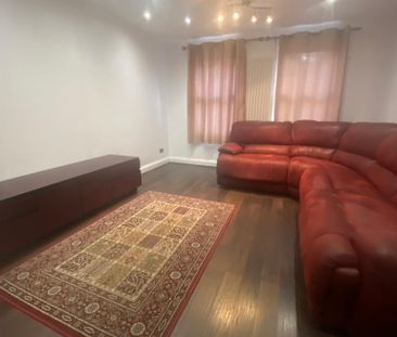 4 bedroom terraced house to rent - Photo 5