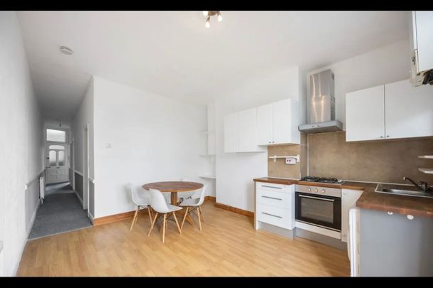 2 Bed Penthouse, St. Marys Road, NW10 - Photo 1