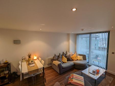 2 bedroom flat to rent - Photo 3