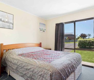 Central Family Dream: Location, Space, and Con... - Photo 2