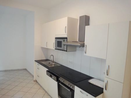 88m² 3 Zimmer Altbauwohnung - Photo 2