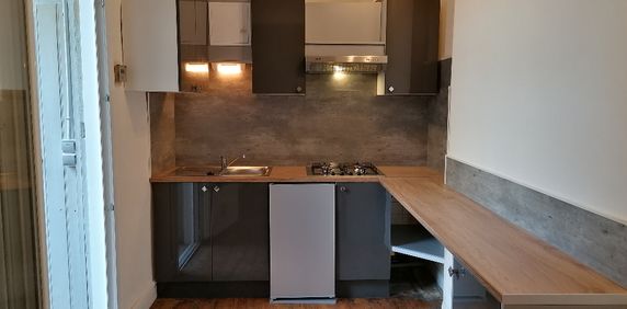 Location Appartement 1 pièce 25m² - Photo 2