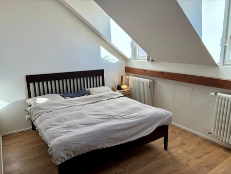 APPARTEMENT 2½ PIÈCES À FRIBOURG, MEUBLÉ, DURÉE DÉTERMINÉE - Photo 2