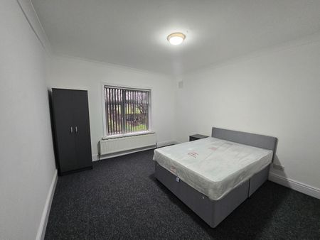 Room in a Shared House, Gillott Road, B16 - Photo 5
