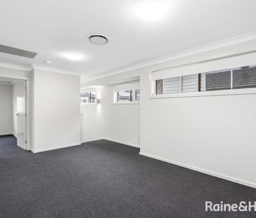 11 Gulgong Crescent, Rouse Hill, NSW 2155 - Photo 3