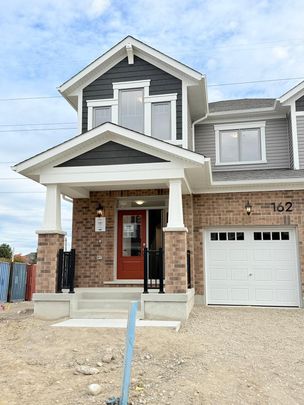 For Lease - 162 Stamson Street, Kitchener, Ontario - Photo 1