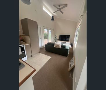 Low maintenance granny flat!!! - Photo 6