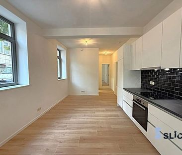 Appartement te huur - Photo 1