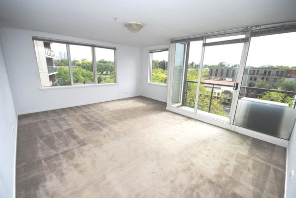 68/416 St Kilda Road - Photo 1