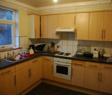 6 Bed - Spenceley Street, , - Photo 4