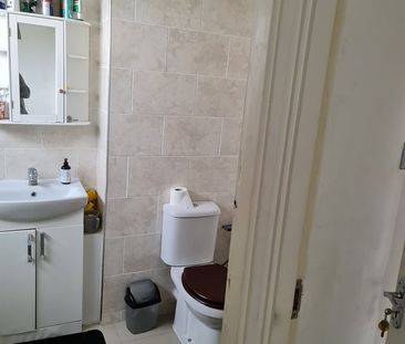 Room in a Shared Flat, Southwyck House, SW9 - Photo 6