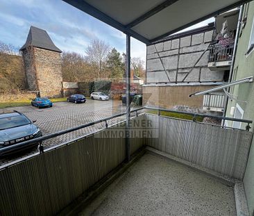 Idyllisch wohnen im Zentrum von Weida. 2 Raum EG-Wohnung mit Balkon. Bad mit Wanne. - Photo 3