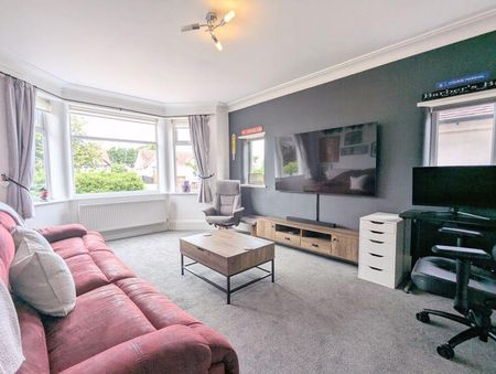 4 bedroom detached house to rent - Photo 3