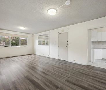 Two-Bedroom Apartment in a Convenient Location - Photo 1