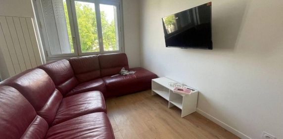 Location Appartement 12.00 m - Photo 2