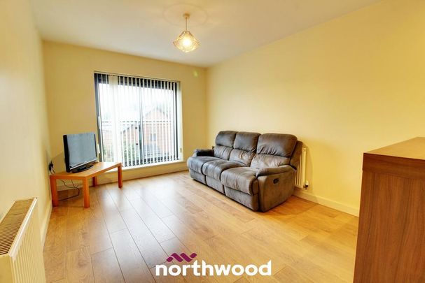 1 bedroom flat to rent - Photo 1