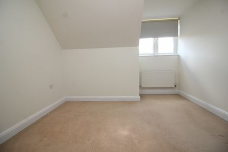 3 Bedroom Town House - Photo 3