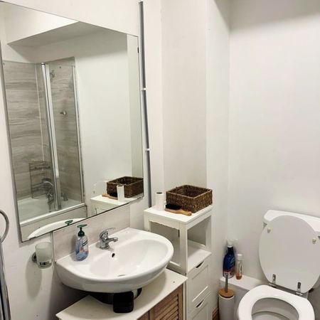 2 Bed Flat, Balls Pond Road, N1 - Photo 4